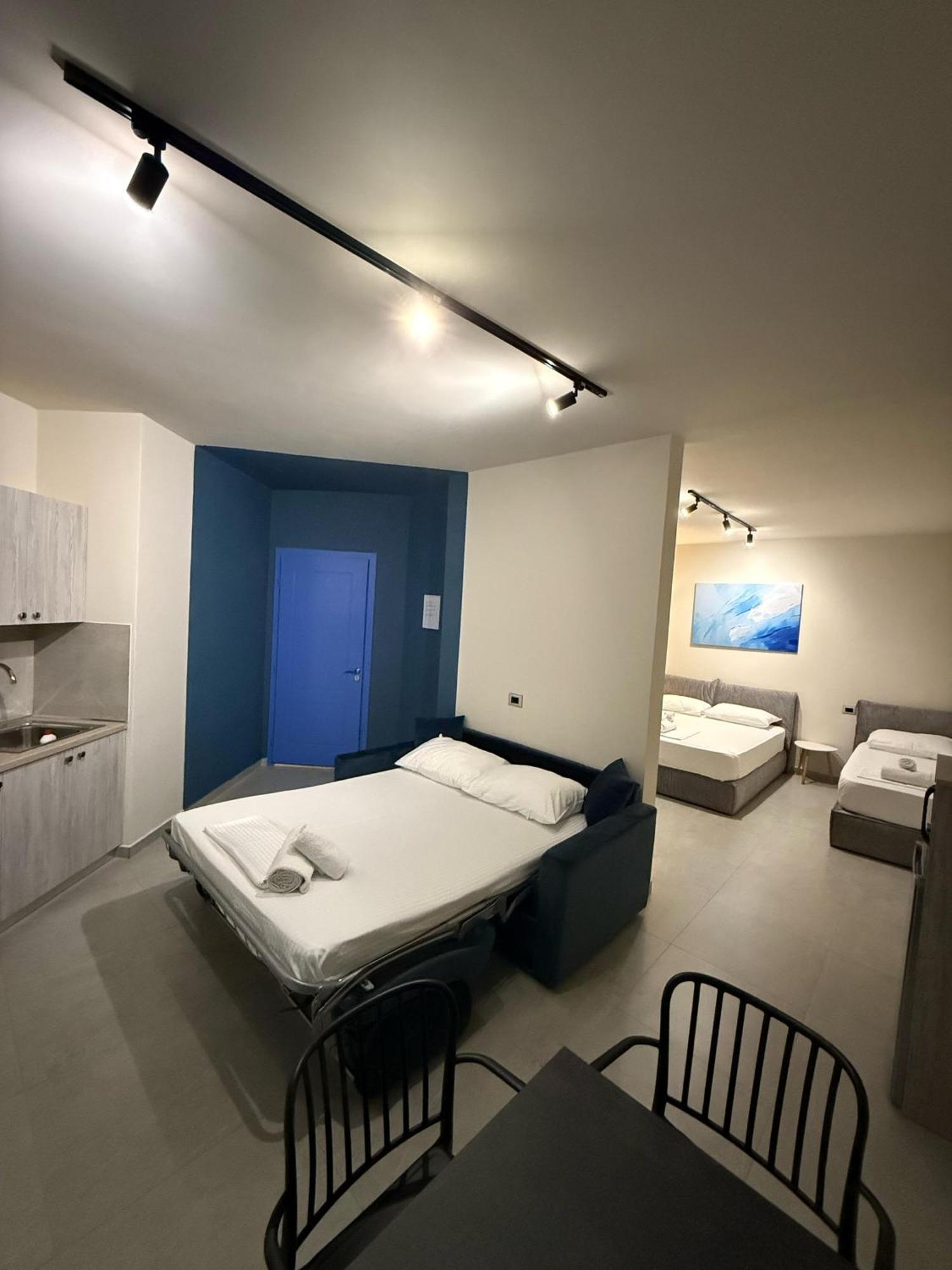 Stay-Five Rooms & Apartments Shkodër Eksteriør billede